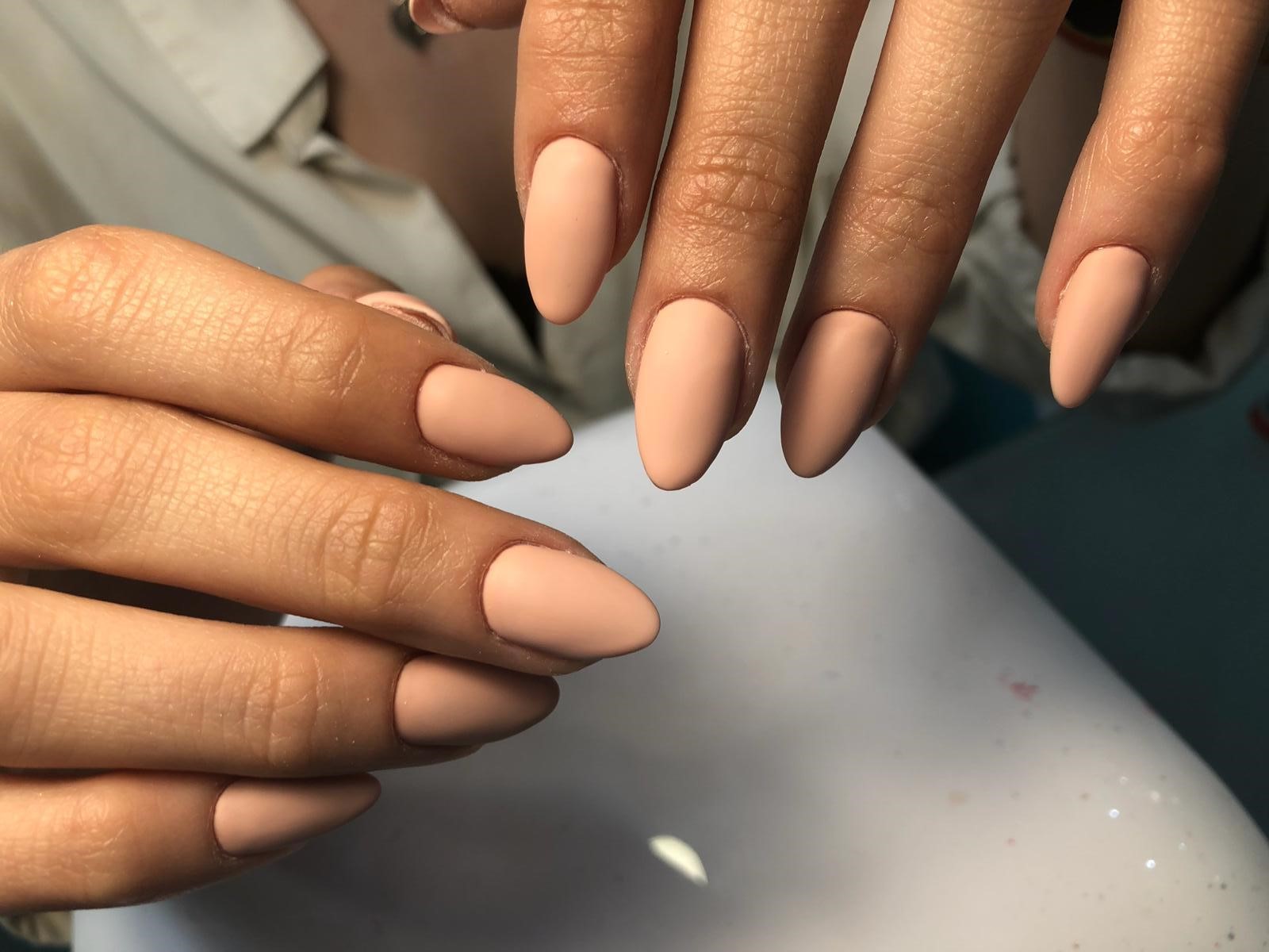 CURSO DE MANICURA BÁSICA+ESMALTE PERMANENTE